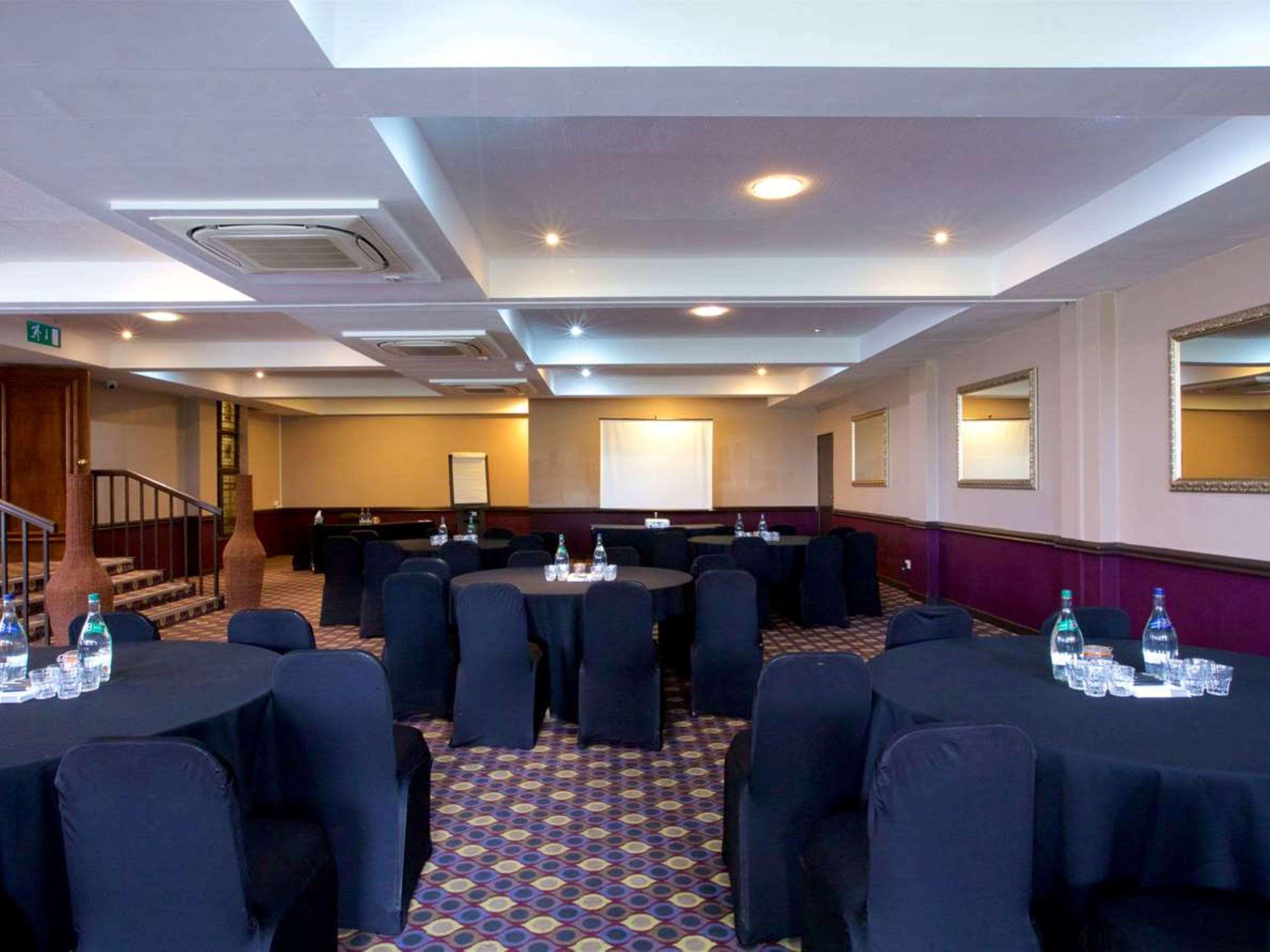Manchester Airport Stanley Hotel, BW Signature Collection Handforth Esterno foto